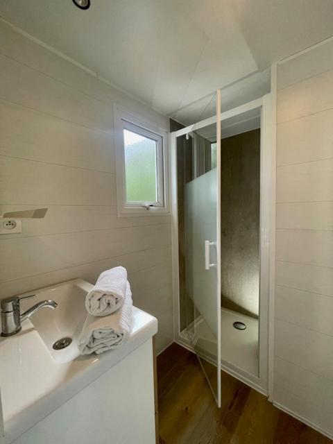 Camping Les Cigales Hotel Mandelieu Eksteriør billede